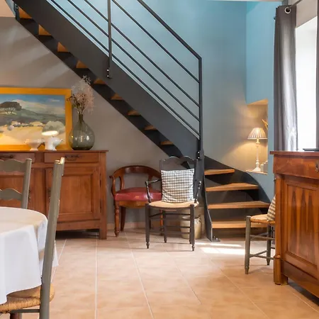 Maison Conviviale Avec Terrasse A